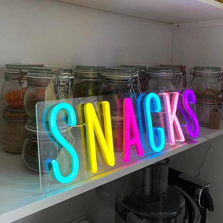 SNACKS LED Smile